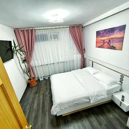 3 Rooms Cinema Garden Parking House Бухарест Экстерьер фото