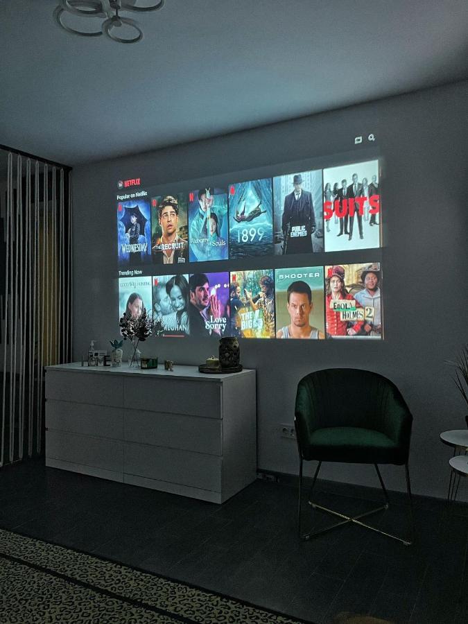 3 Rooms Cinema Garden Parking House Бухарест Экстерьер фото