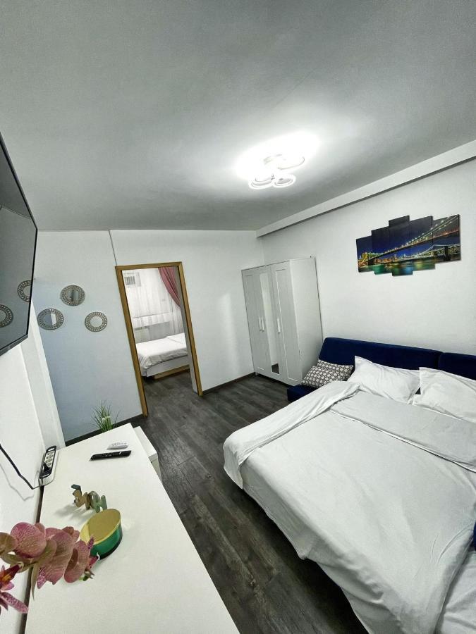 3 Rooms Cinema Garden Parking House Бухарест Экстерьер фото