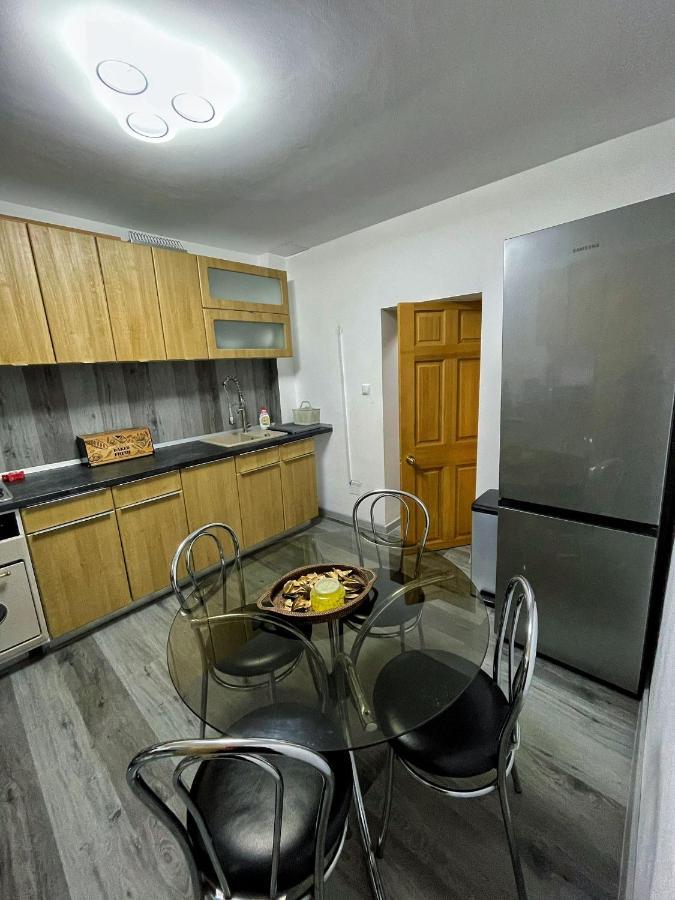 3 Rooms Cinema Garden Parking House Бухарест Экстерьер фото