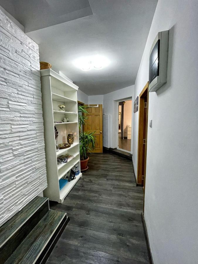 3 Rooms Cinema Garden Parking House Бухарест Экстерьер фото
